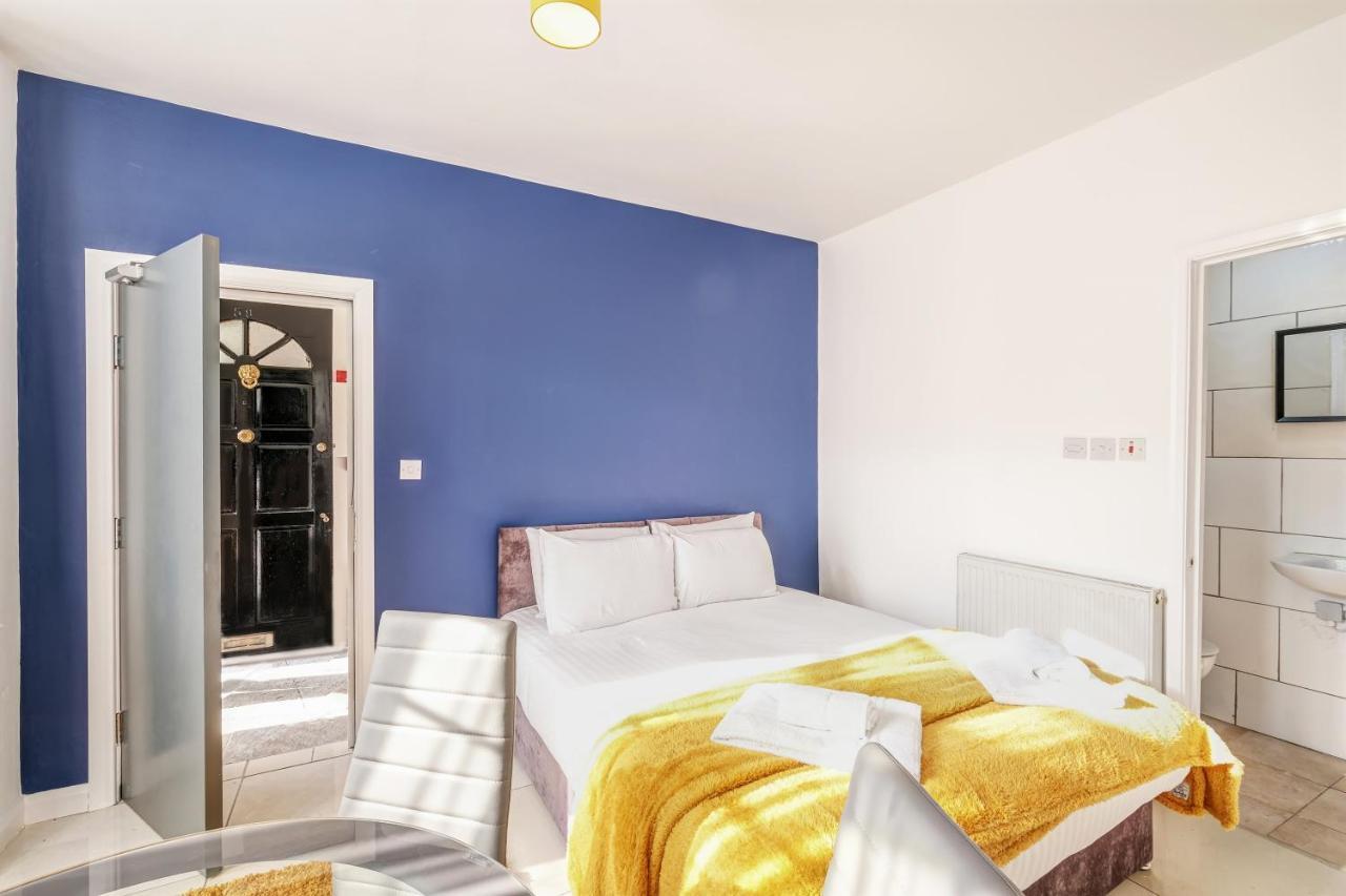 Fernbank Rooms Sudbury Hill, Harrow, Self-Contained Studios With En-Suite Harrow on the Hill Bagian luar foto