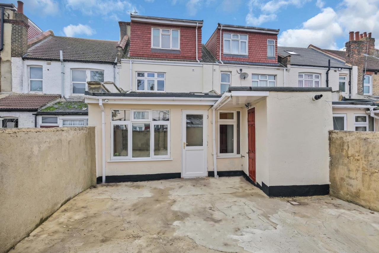 Fernbank Rooms Sudbury Hill, Harrow, Self-Contained Studios With En-Suite Harrow on the Hill Bagian luar foto
