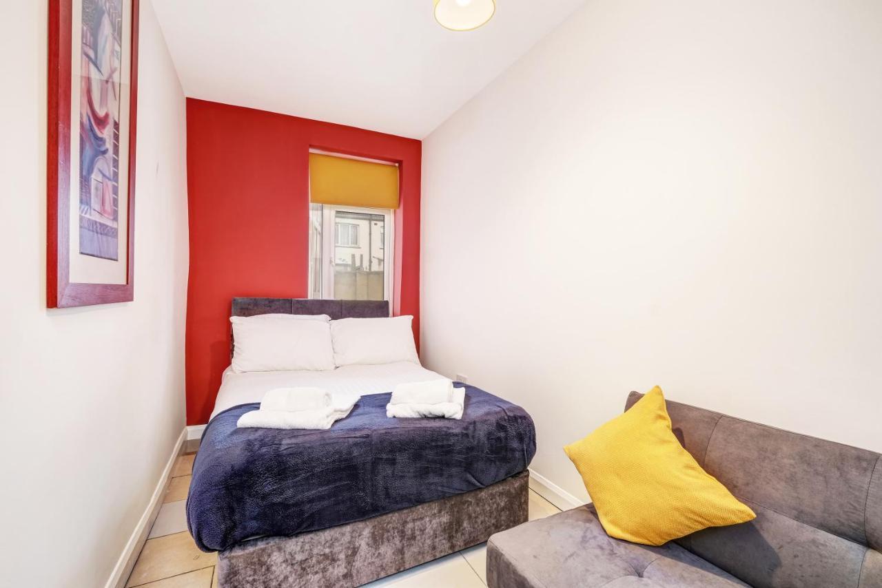 Fernbank Rooms Sudbury Hill, Harrow, Self-Contained Studios With En-Suite Harrow on the Hill Bagian luar foto