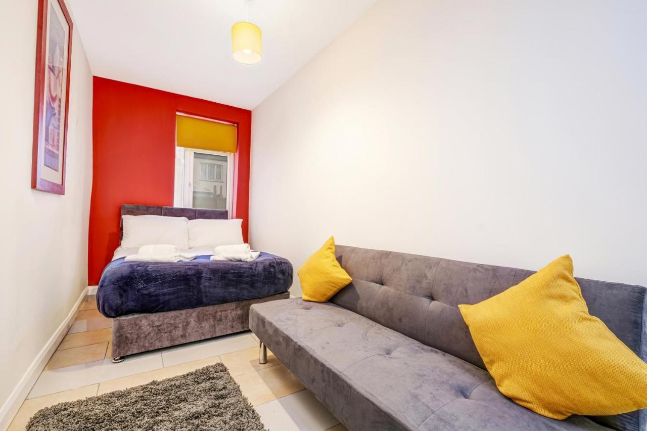 Fernbank Rooms Sudbury Hill, Harrow, Self-Contained Studios With En-Suite Harrow on the Hill Bagian luar foto