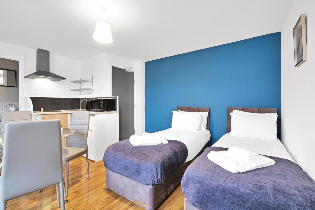 Fernbank Rooms Sudbury Hill, Harrow, Self-Contained Studios With En-Suite Harrow on the Hill Bagian luar foto