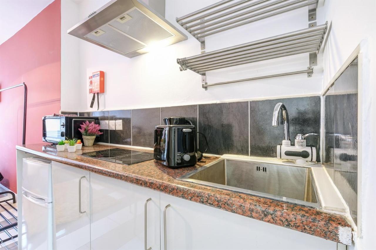 Fernbank Rooms Sudbury Hill, Harrow, Self-Contained Studios With En-Suite Harrow on the Hill Bagian luar foto