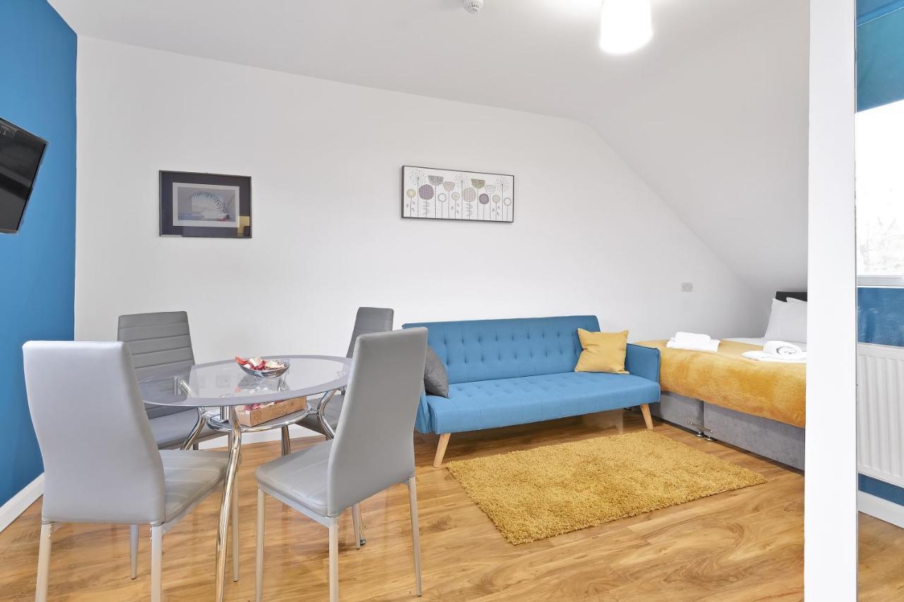 Fernbank Rooms Sudbury Hill, Harrow, Self-Contained Studios With En-Suite Harrow on the Hill Bagian luar foto